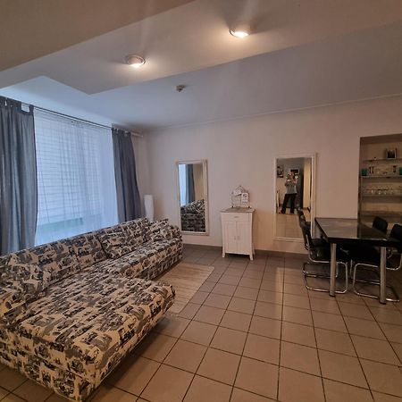 Camellia Studio Apartment & Parking Riga Ngoại thất bức ảnh